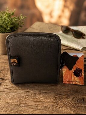 Canyon Outback Leather Goods Genuine Cowhide Leather Travel Zipper Pouch NWT NOS